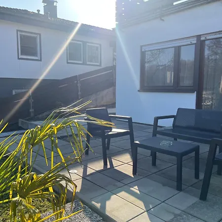 Stilvolles Nahe Therme Und Prezero Arena Apartment *